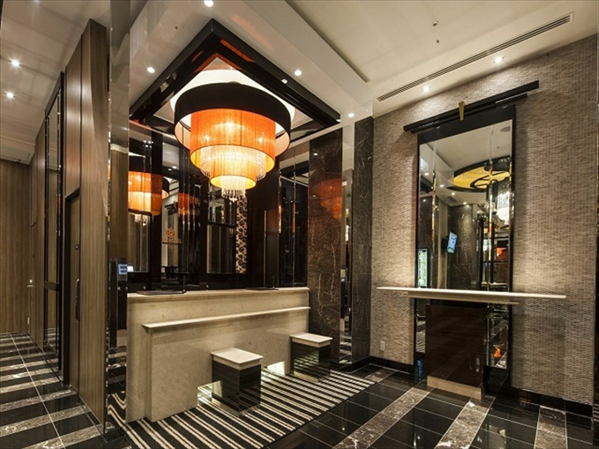 Apa Ochanomizu Ekikita 3* Tokio